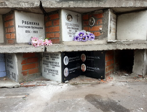 Замена плит в колумбарной нише